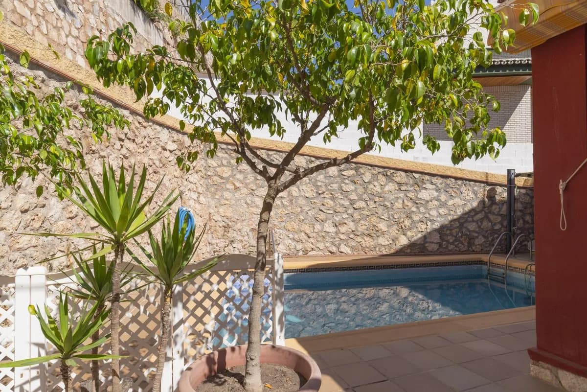 6 Bedroom Detached Villa for Sale in Cerrado de Calderón, Málaga - Image 6