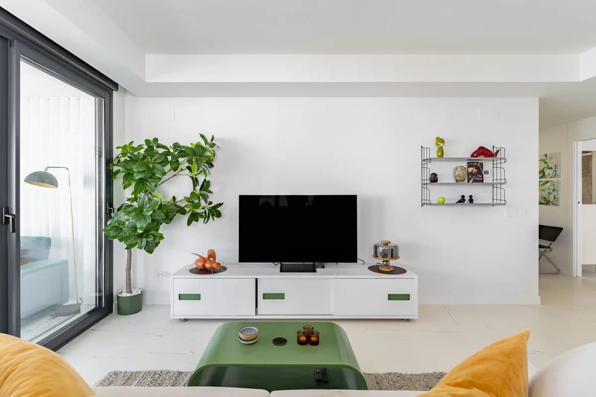 1 Bedroom Ground Floor Apartment for Sale in Casares, Málaga - Image 7