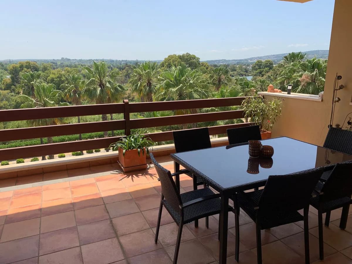 3 Bedroom Middle Floor Apartment for Sale in La Cala de Mijas, Málaga