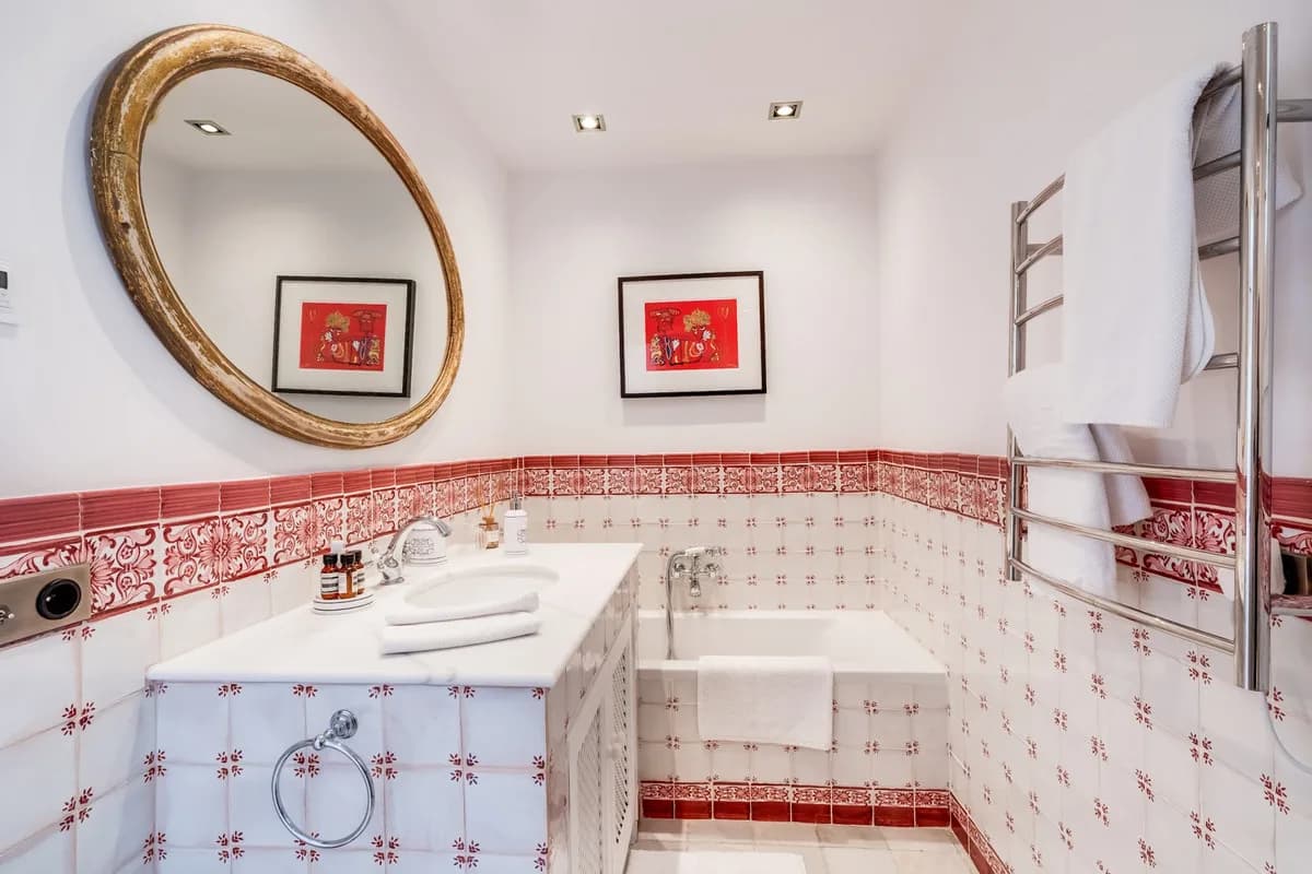 2 Bedroom Ground Floor Apartment for Sale in La Zagaleta, Málaga - Image 8