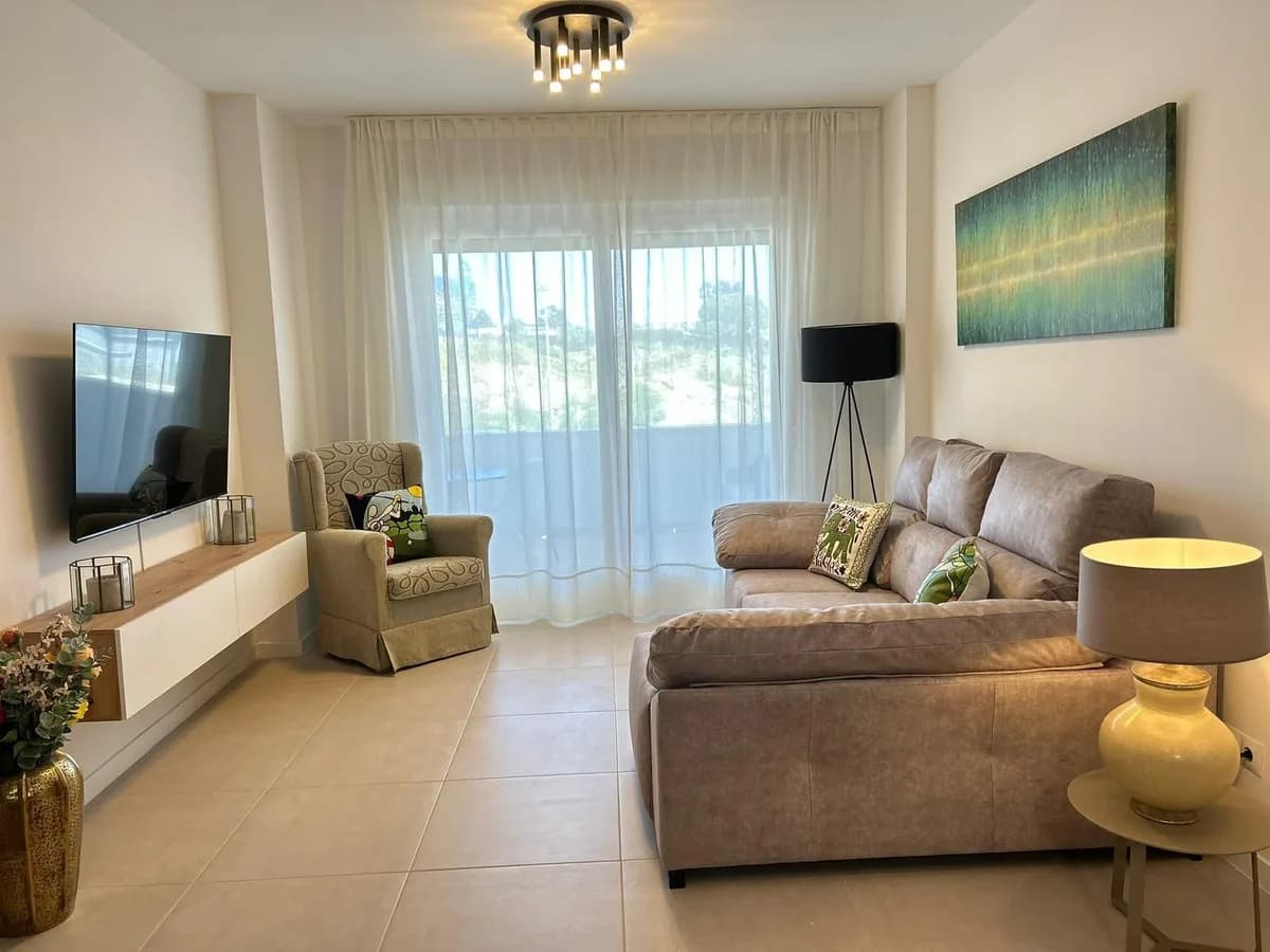 2 Bedroom Ground Floor Apartment for Sale in Estepona, Málaga - Image 4