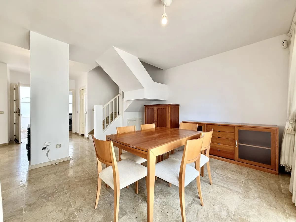 3 Bedroom Townhouse for Sale in Nueva Andalucía, Málaga - Image 8