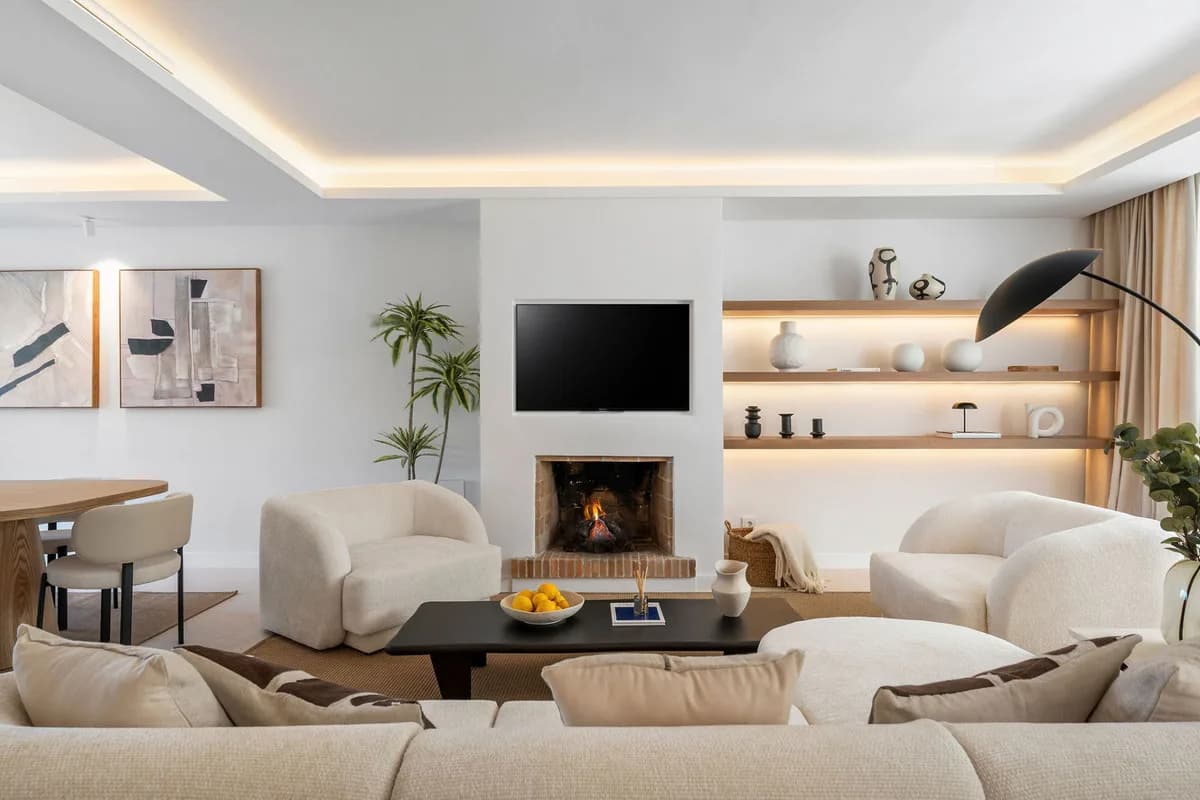 4 Bedroom Townhouse for Sale in Nueva Andalucía, Málaga - Image 6