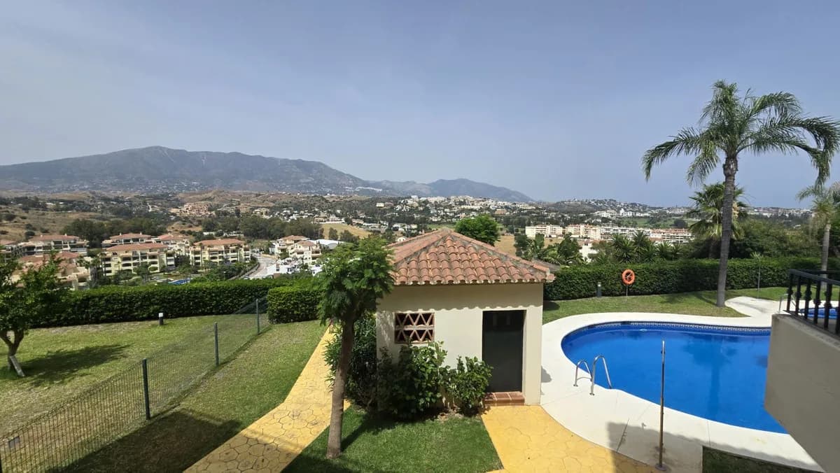 3 Bedroom Ground Floor Apartment for Sale in La Cala Hills, Málaga - Image 7
