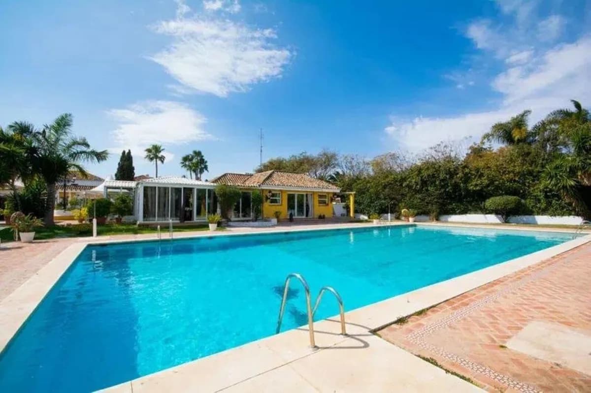 3 Bedroom Townhouse for Sale in Guadalmina Baja, Málaga