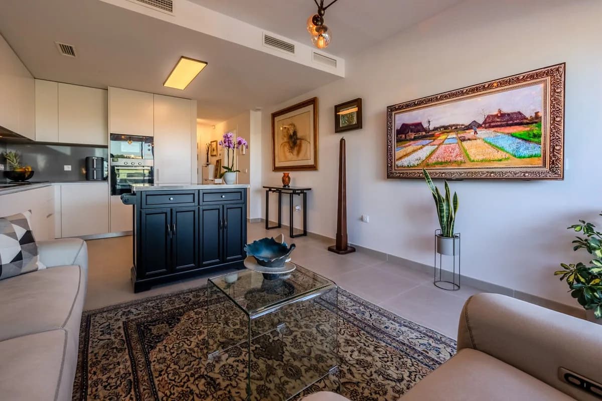 2 Bedroom Penthouse for Sale in New Golden Mile, Málaga - Image 9