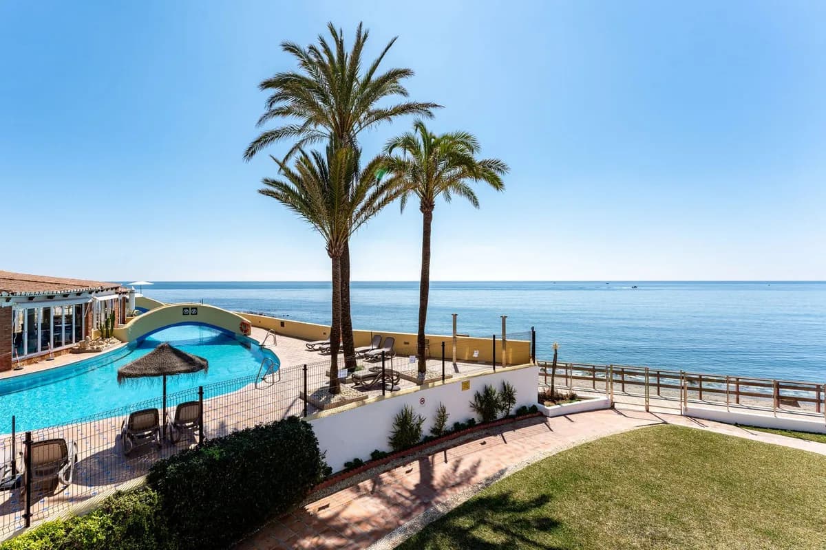 2 Bedroom Townhouse for Sale in Calahonda, Málaga - Image 2