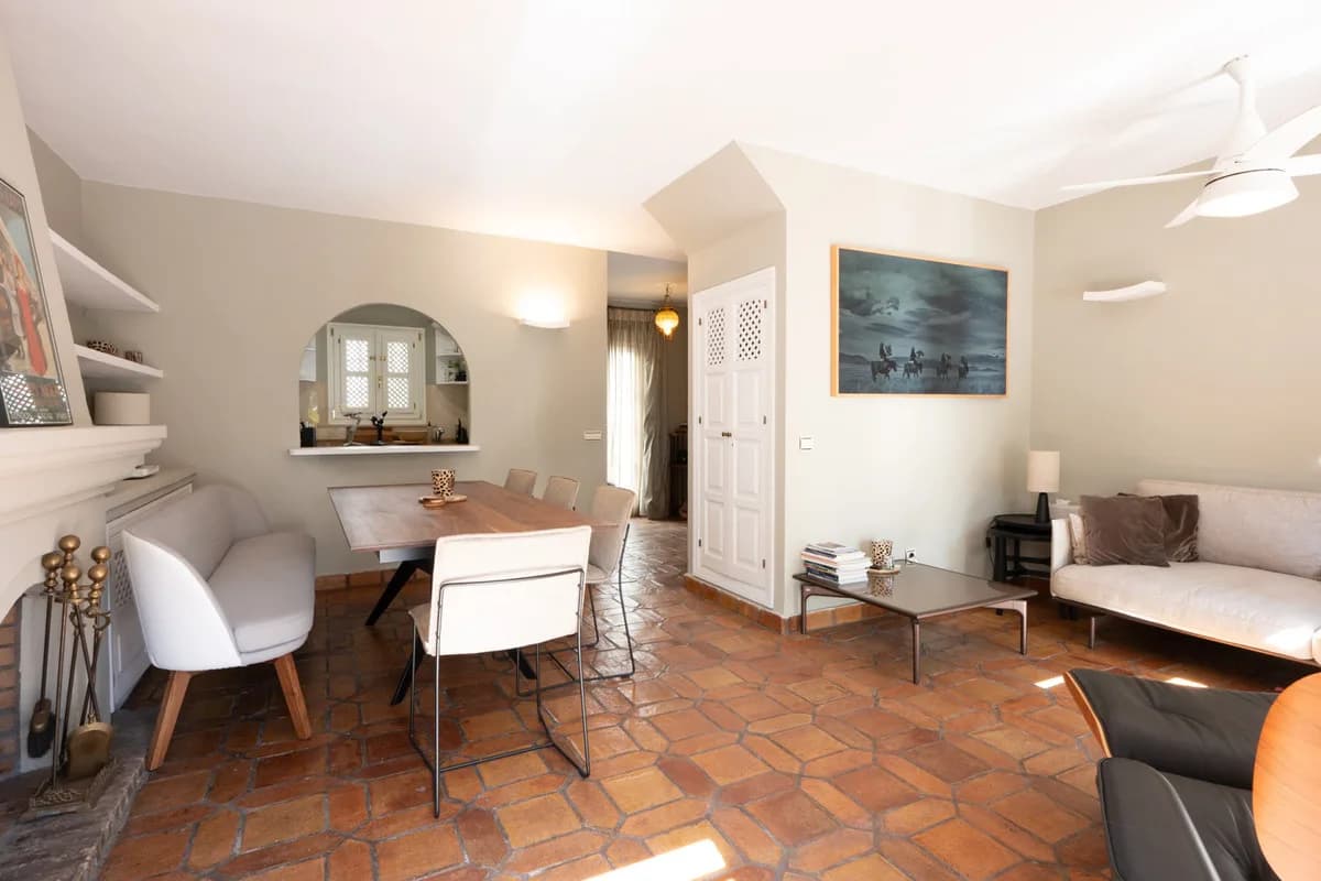 2 Bedroom Townhouse for Sale in The Golden Mile, Málaga - Image 6