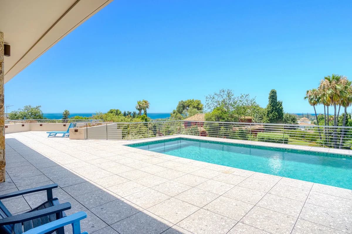5 Bedroom Detached Villa for Sale in Elviria, Málaga - Image 3