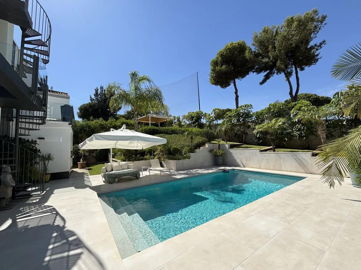 5 Bedroom Detached Villa for Sale in La Cala Golf, Málaga