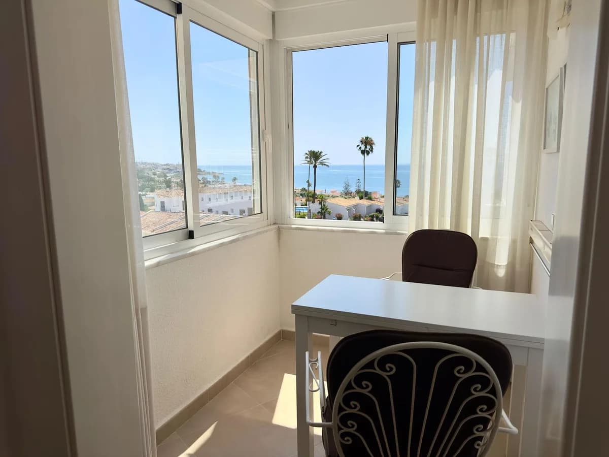 Middle Floor Studio for Sale in La Cala de Mijas, Málaga - Image 8