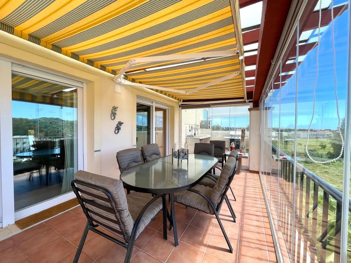 3 Bedroom Penthouse for Sale in Mijas, Málaga - Image 2