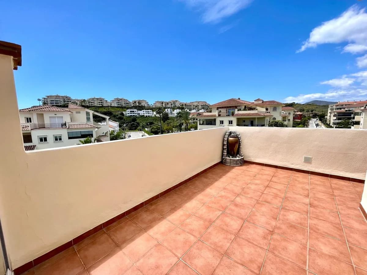 3 Bedroom Penthouse for Sale in Mijas, Málaga - Image 6