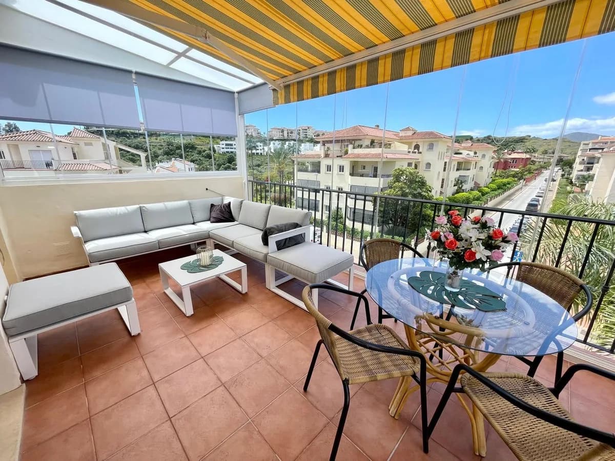 3 Bedroom Penthouse for Sale in Mijas, Málaga - Image 7