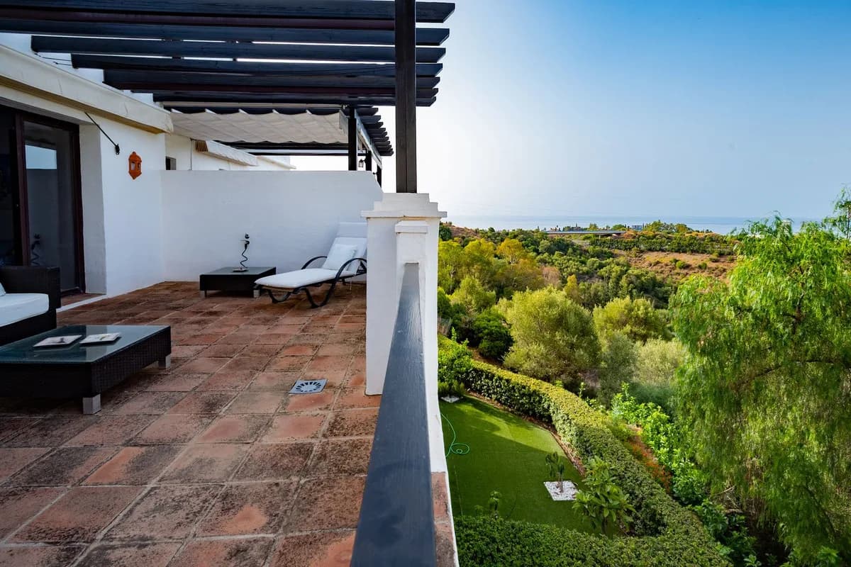 2 Bedroom Penthouse Duplex for Sale in Altos de los Monteros, Málaga - Image 2