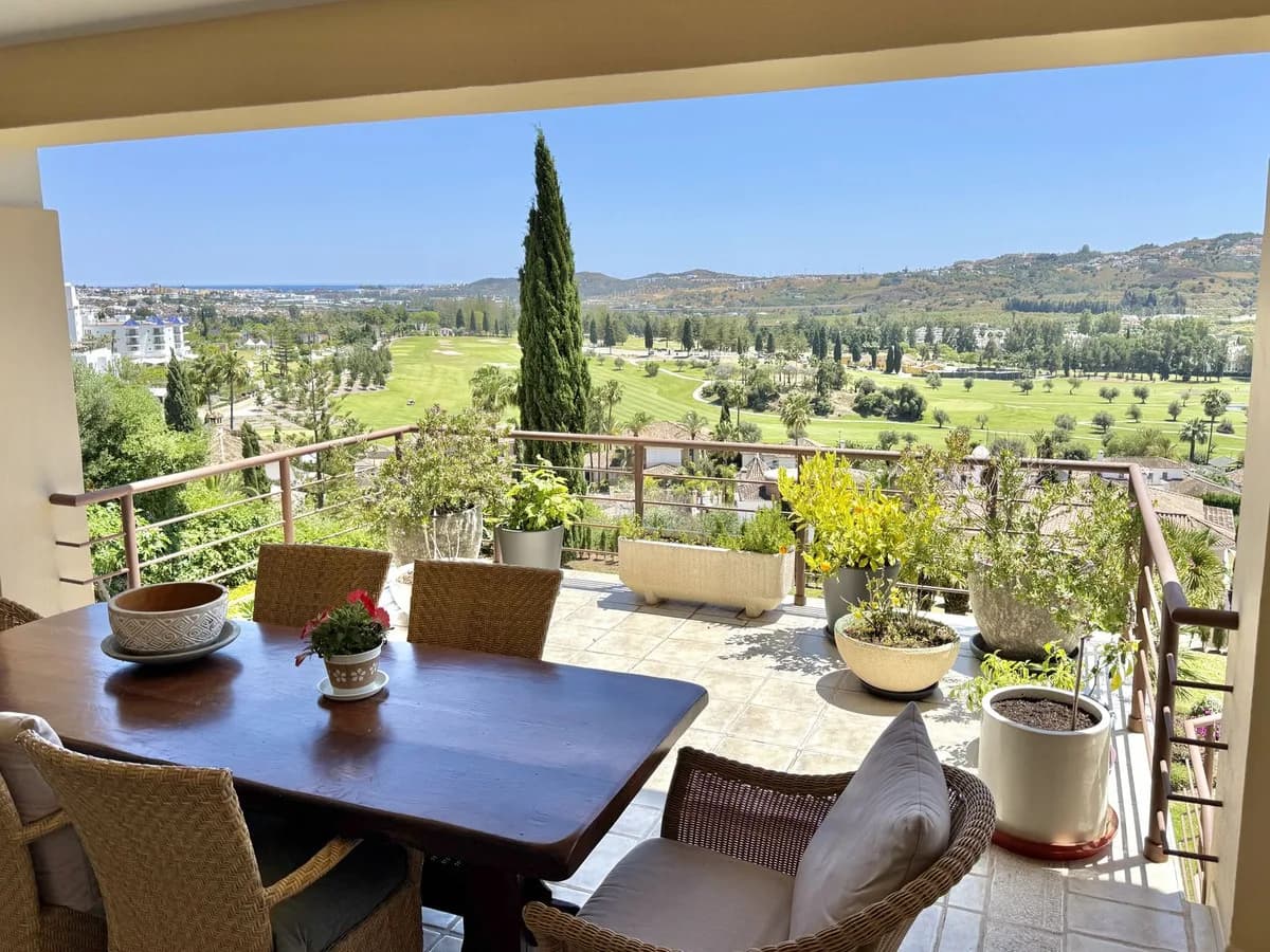 6 Bedroom Detached Villa for Sale in Mijas Golf, Málaga - Image 5