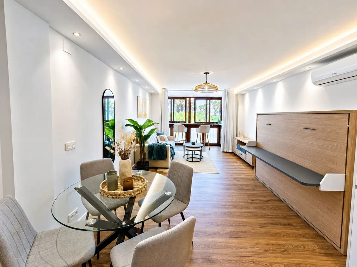Middle Floor Studio for Sale in La Duquesa, Málaga - Image 2