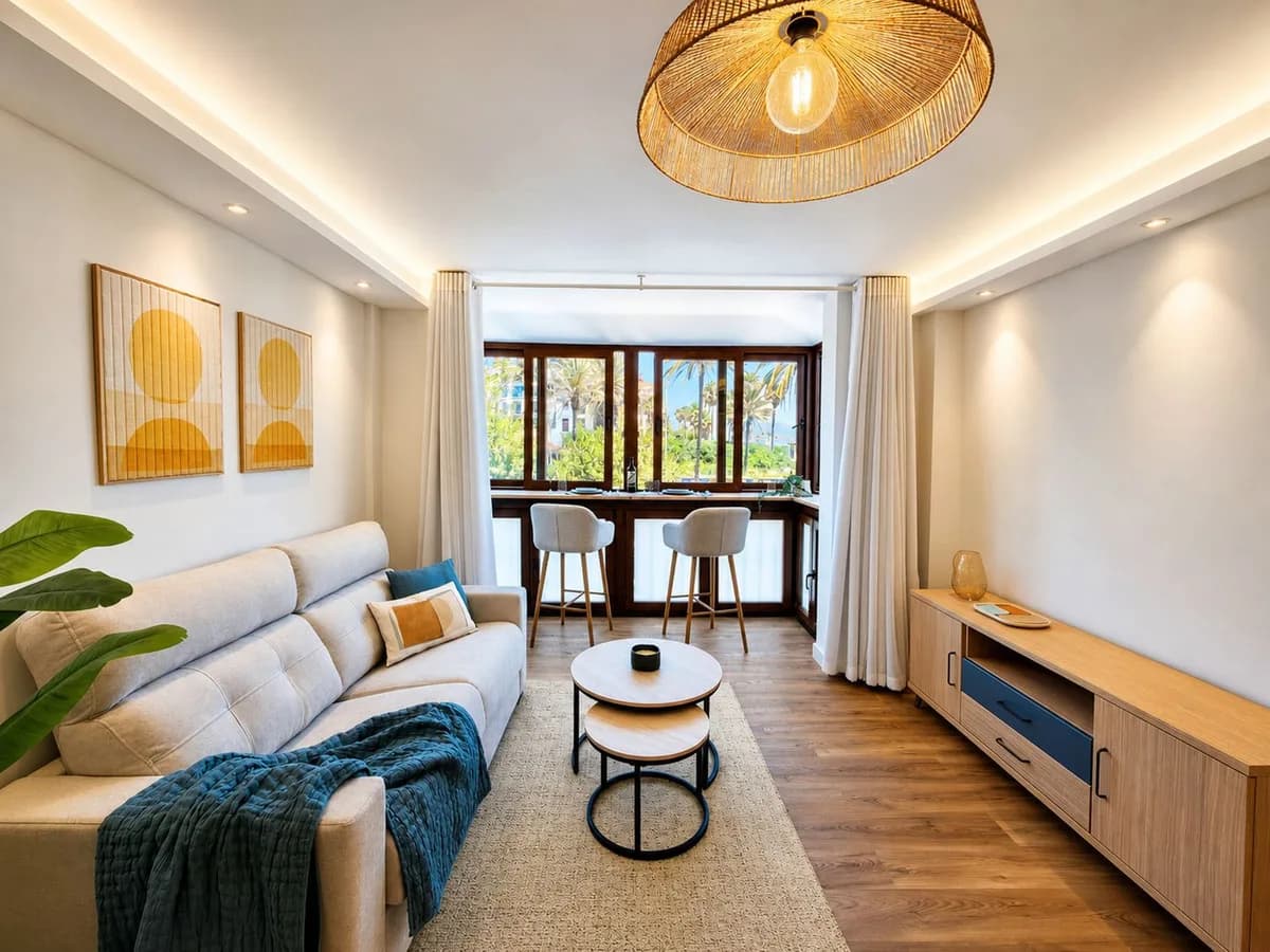 Middle Floor Studio for Sale in La Duquesa, Málaga - Image 3