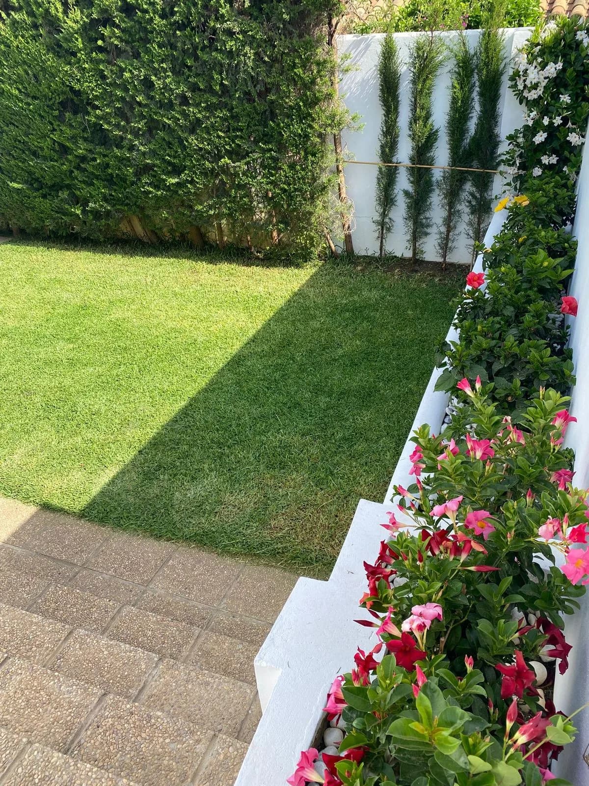 3 Bedroom Detached Villa for Sale in Fuengirola, Málaga - Image 3