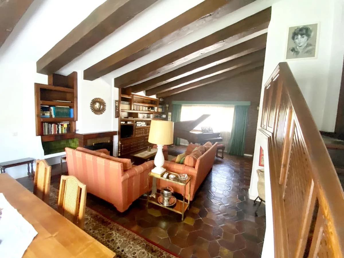 3 Bedroom Detached Villa for Sale in Fuengirola, Málaga - Image 8