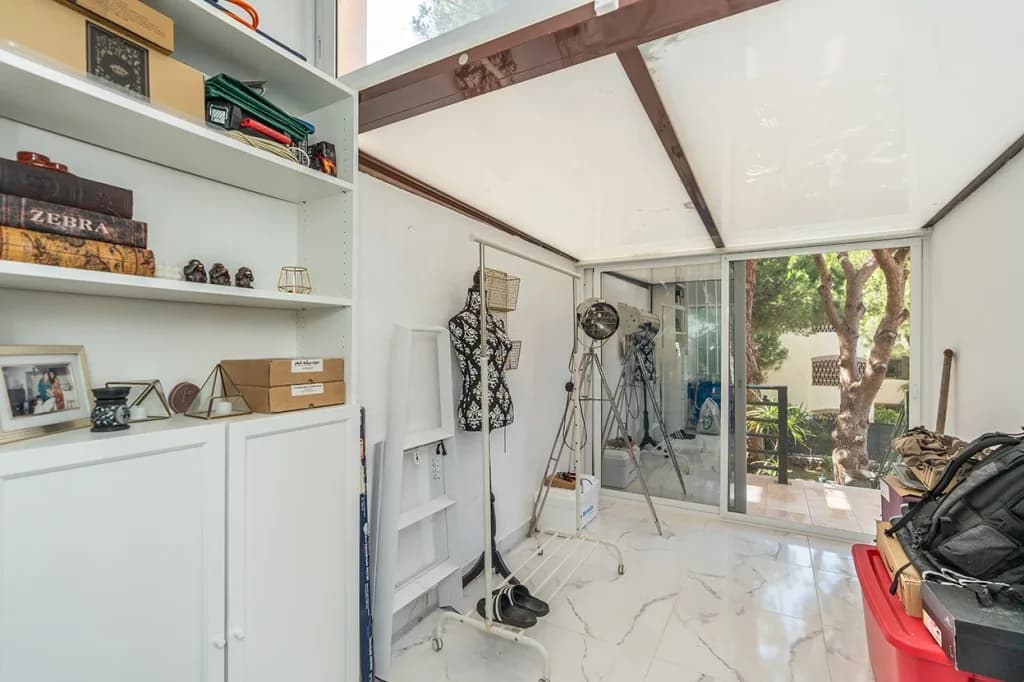 3 Bedroom Ground Floor Apartment for Sale in Marbella, Málaga - Image 9