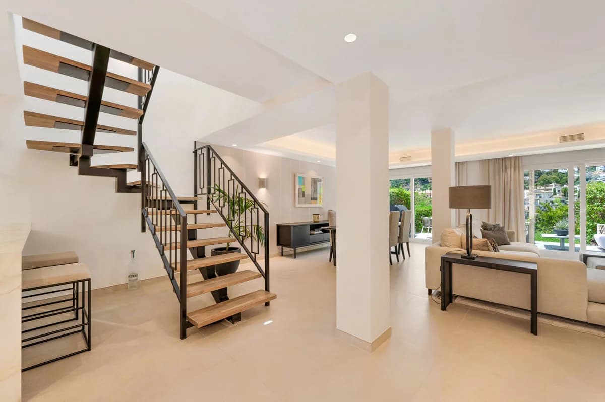 3 Bedroom Townhouse for Sale in La Quinta, Málaga - Image 4