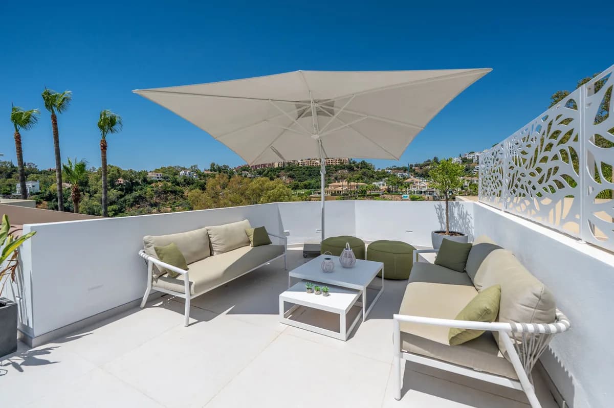 3 Bedroom Townhouse for Sale in La Quinta, Málaga - Image 6