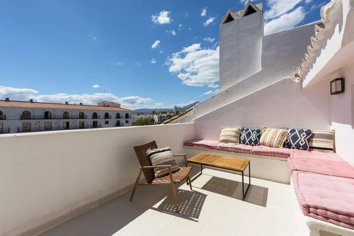 3 Bedroom Townhouse for Sale in Nueva Andalucía, Málaga - Image 8