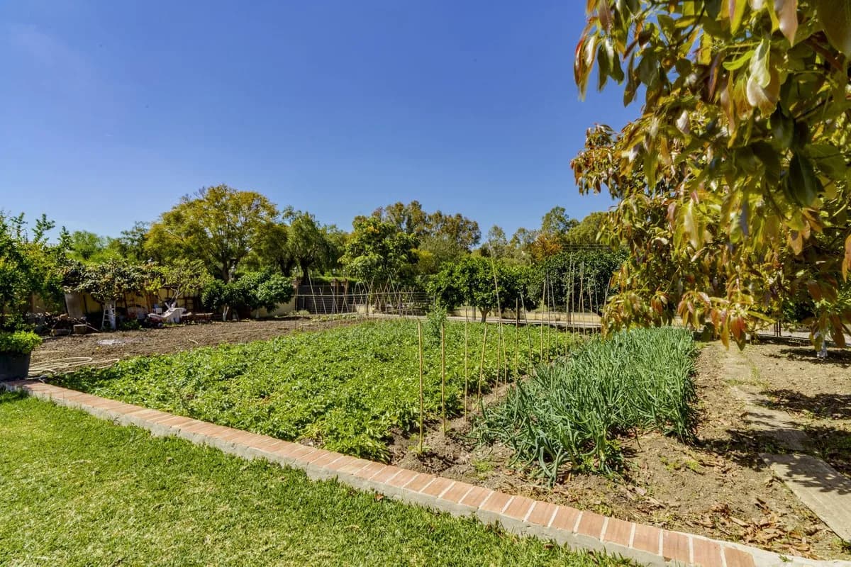 5 Bedroom Detached Villa for Sale in La Quinta, Málaga - Image 7