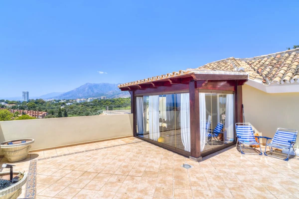 3 Bedroom Penthouse Duplex for Sale in Bahía de Marbella, Málaga - Image 6