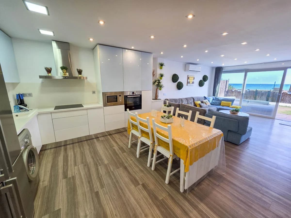 1 Bedroom Ground Floor Apartment for Sale in Casares Playa, Málaga - Image 5