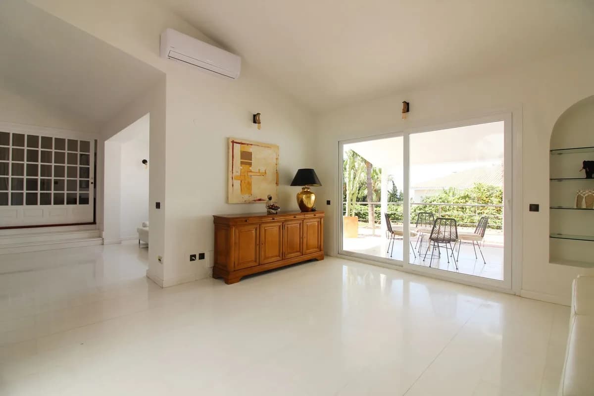 3 Bedroom Detached Villa for Sale in Benalmadena, Málaga - Image 7