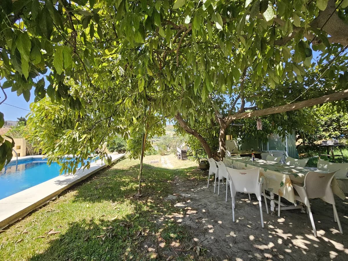 2 Bedroom Detached Villa for Sale in Casares, Málaga - Image 3
