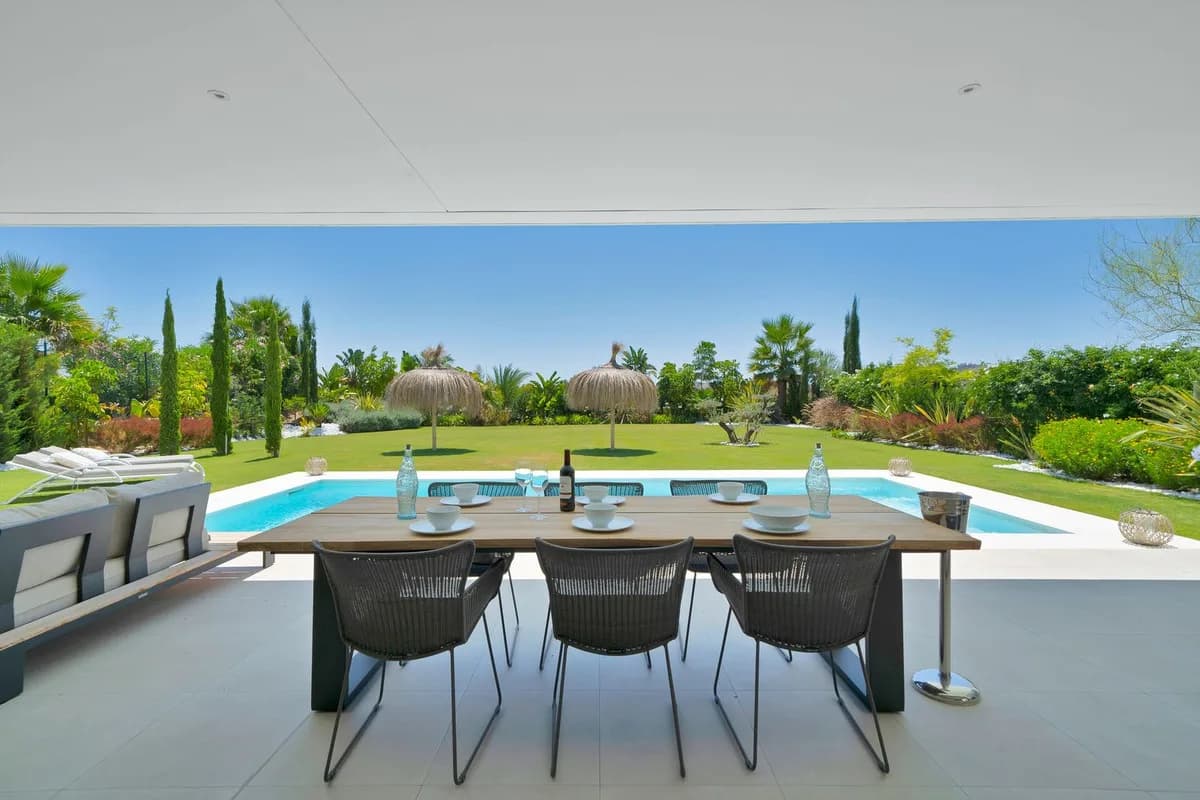 4 Bedroom Detached Villa for Sale in La Cala Golf, Málaga - Image 3