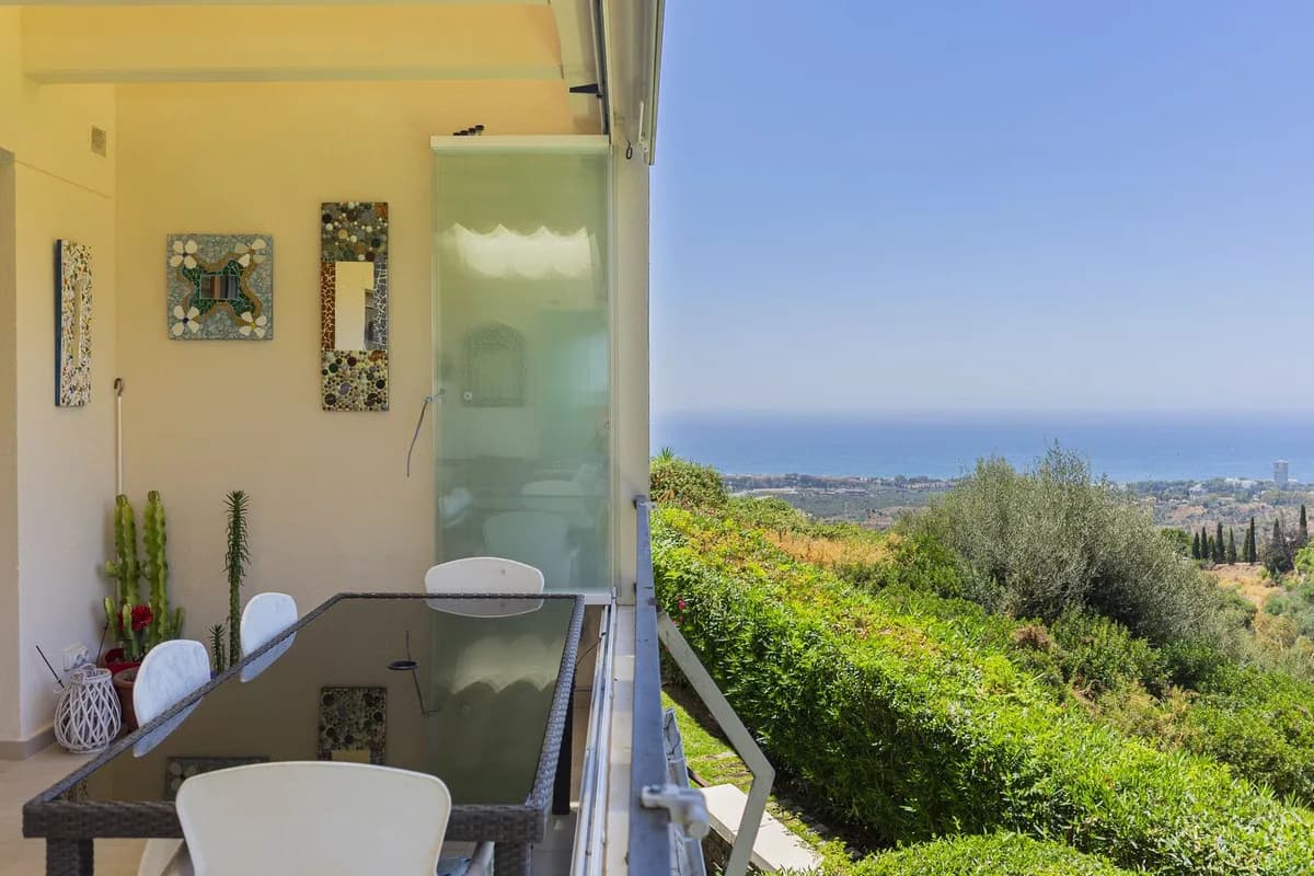 2 Bedroom Duplex for Sale in Altos de los Monteros, Málaga