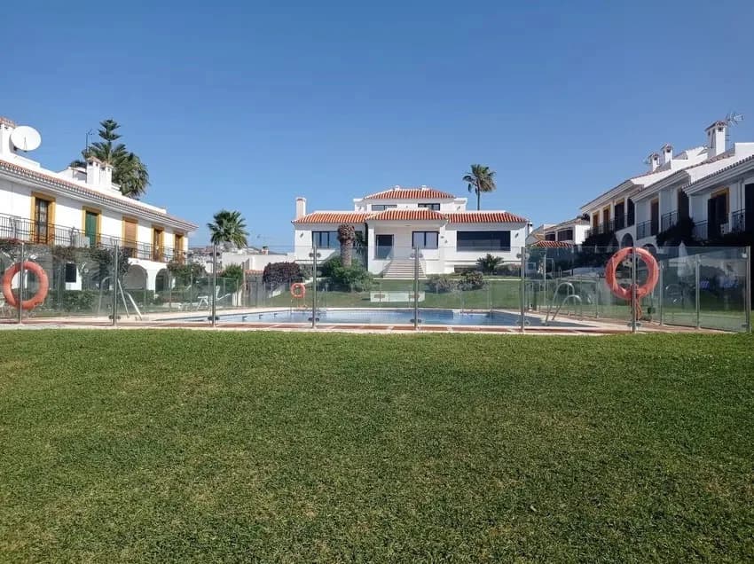 4 Bedroom Townhouse for Sale in Calahonda, Málaga