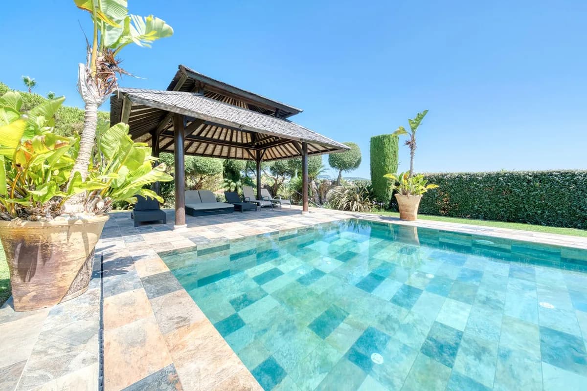 5 Bedroom Detached Villa for Sale in Sotogrande, Cádiz - Image 4