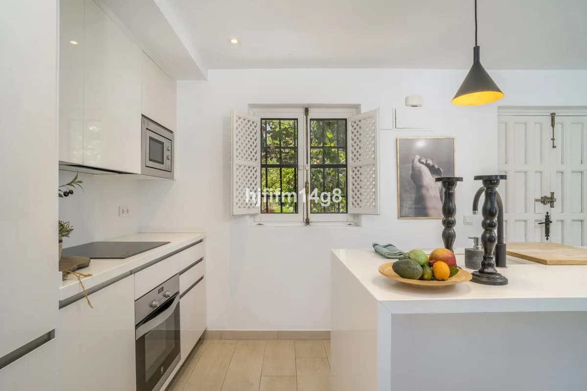 2 Bedroom Townhouse for Sale in Nueva Andalucía, Málaga - Image 9