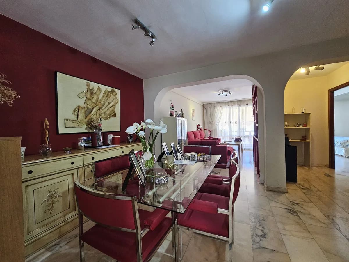 3 Bedroom Top Floor Apartment for Sale in Estepona, Málaga - Image 3
