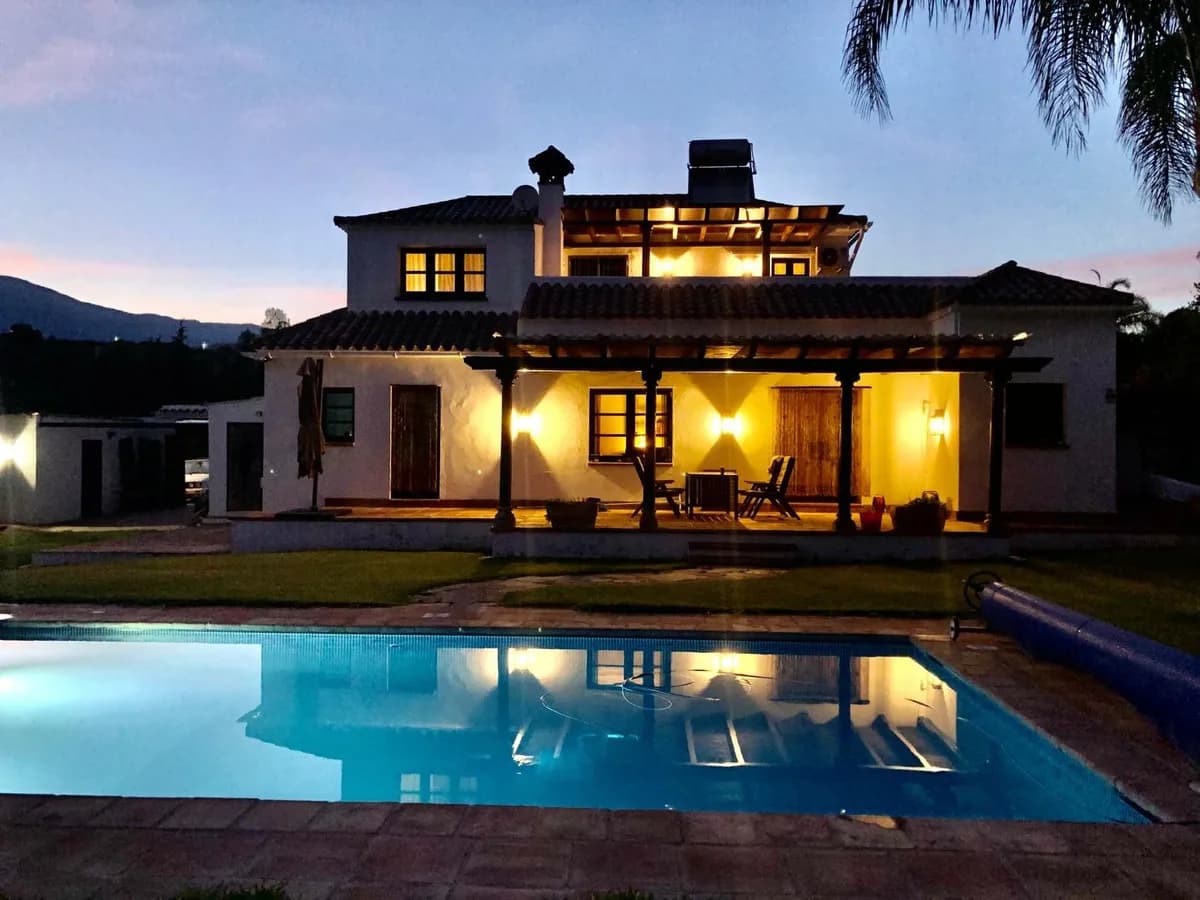 4 Bedroom Finca - Cortijo for Sale in Estepona, Málaga - Image 3