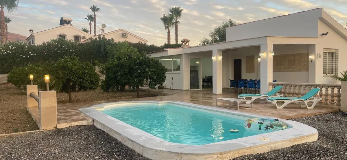 1 Bedroom Detached Villa for Sale in Alhaurín el Grande, Málaga