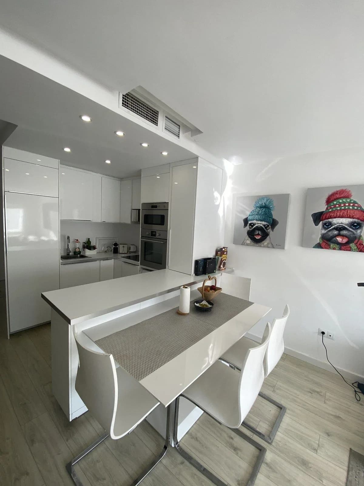 2 Bedroom Ground Floor Apartment for Sale in Puerto Banús, Málaga - Image 6