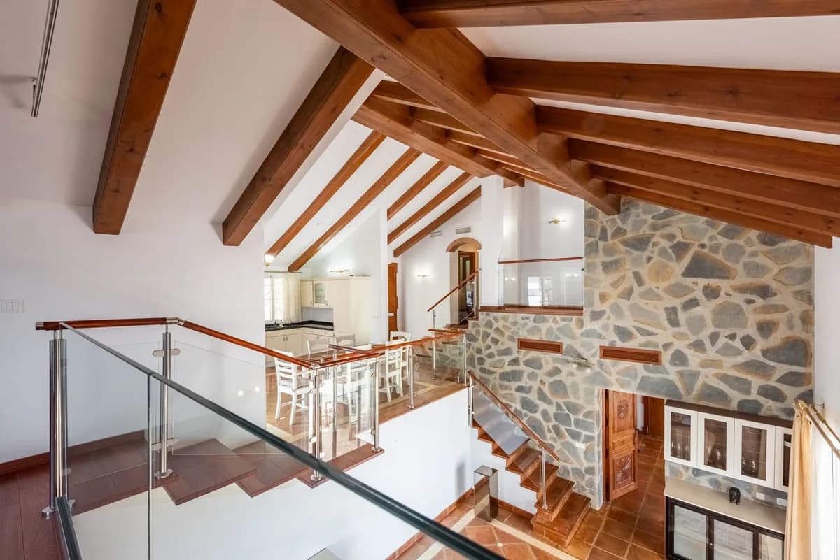 3 Bedroom Detached Villa for Sale in Istán, Málaga - Image 6