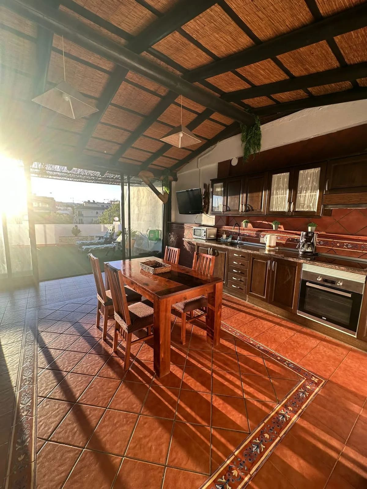 2 Bedroom Top Floor Apartment for Sale in Fuengirola, Málaga - Image 2