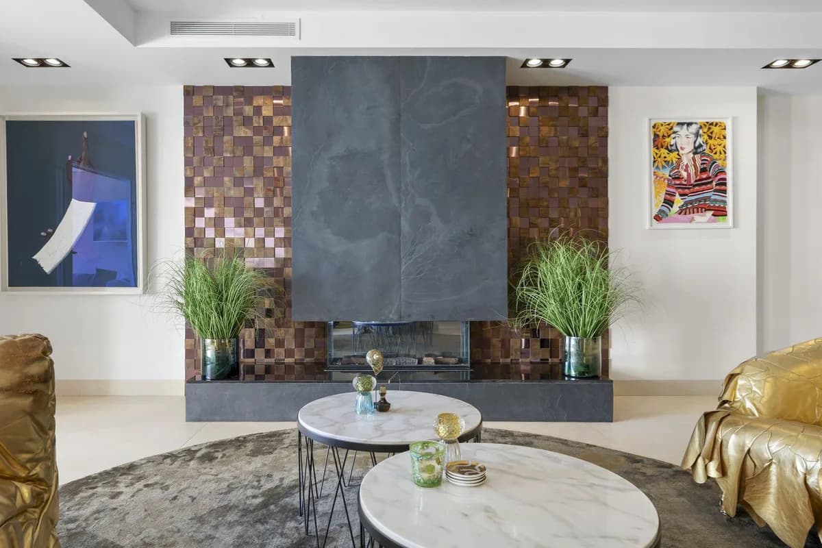 4 Bedroom Middle Floor Apartment for Sale in Puerto Banús, Málaga - Image 7