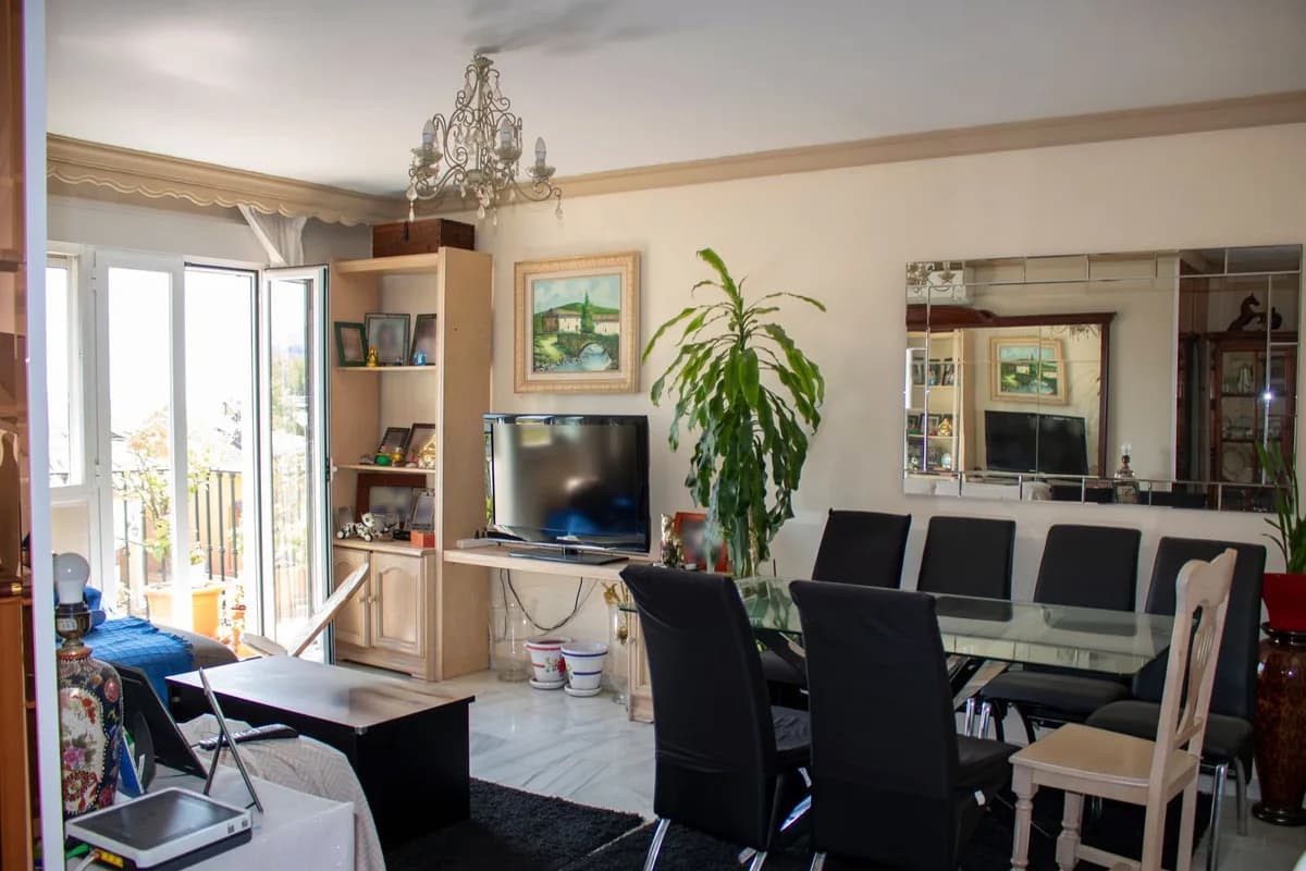4 Bedroom Penthouse Duplex for Sale in San Pedro de Alcántara, Málaga - Image 5