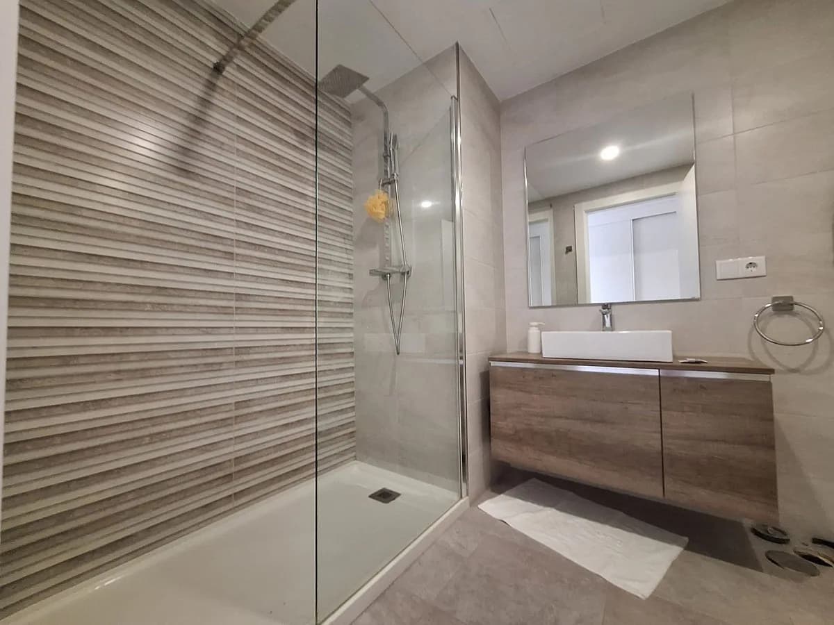2 Bedroom Ground Floor Apartment for Sale in Manilva, Málaga - Image 6