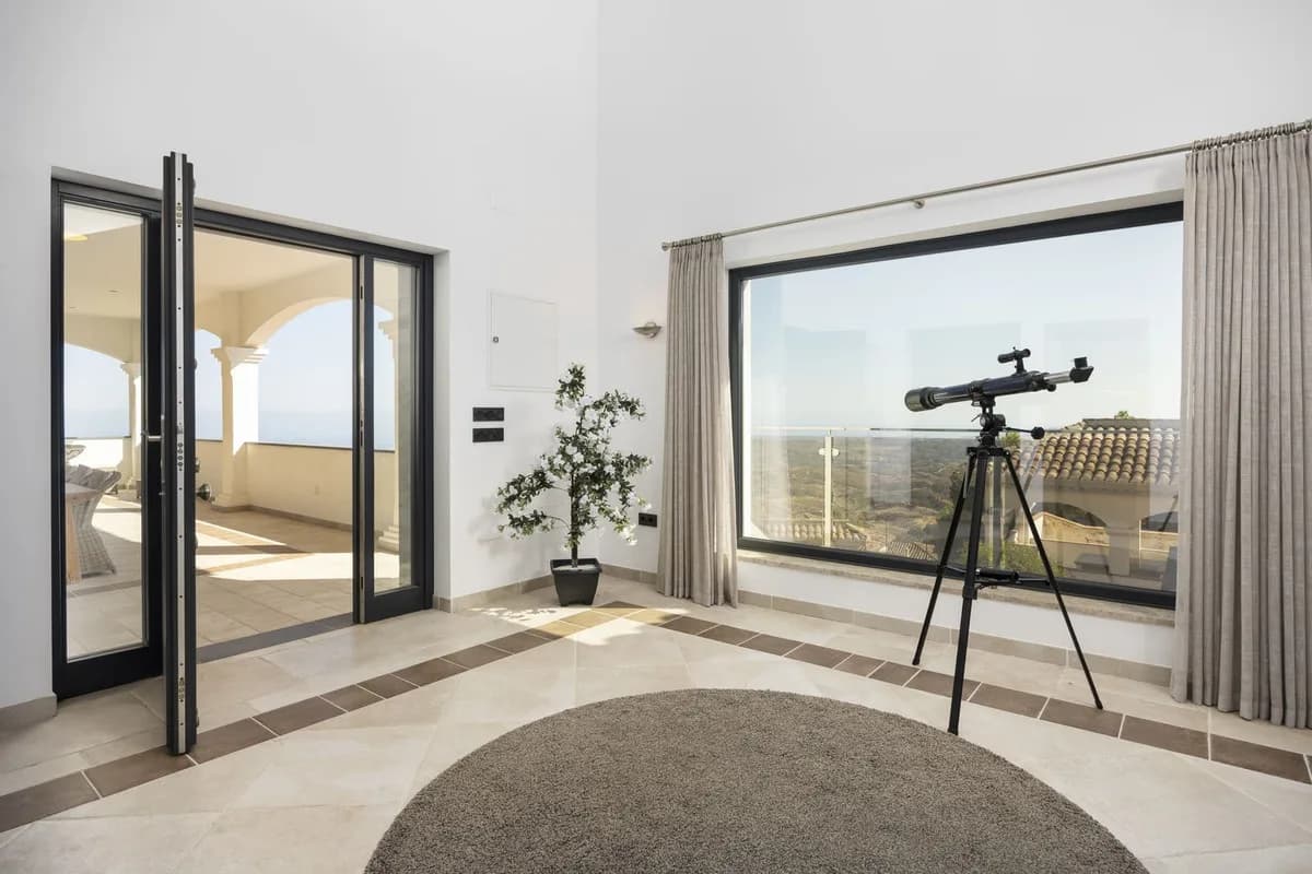 4 Bedroom Detached Villa for Sale in Mijas, Málaga - Image 6