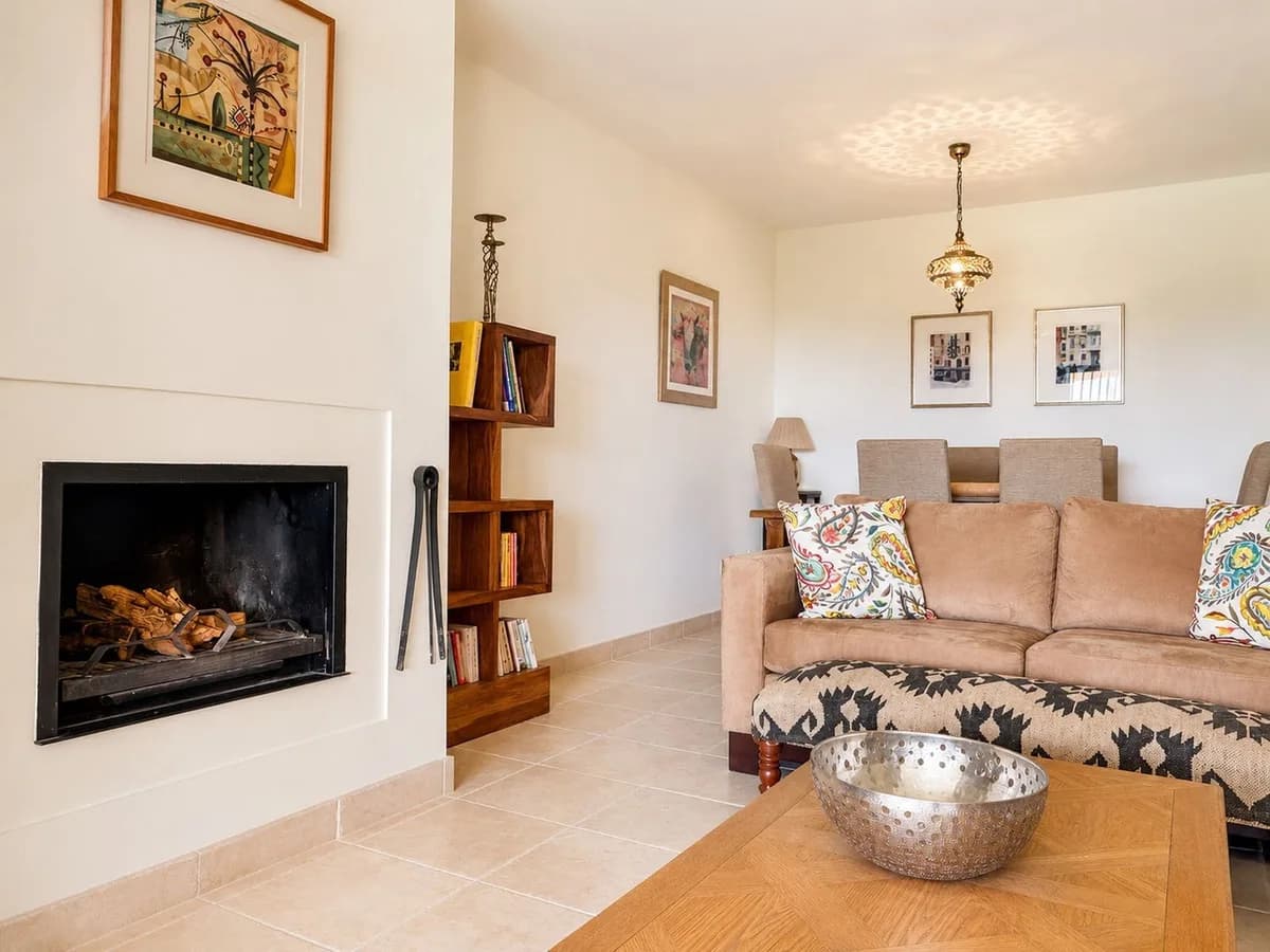 3 Bedroom Ground Floor Apartment for Sale in Los Flamingos, Málaga - Image 5