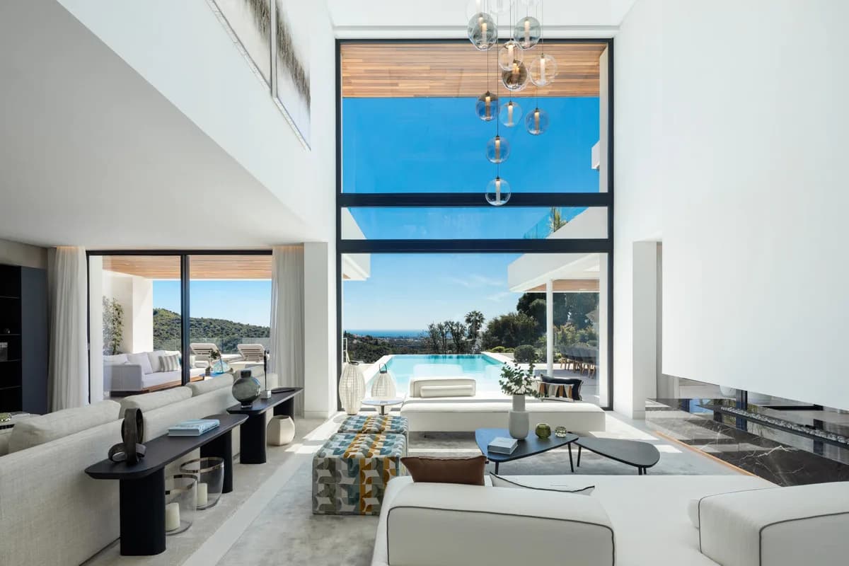 6 Bedroom Detached Villa for Sale in La Quinta, Málaga - Image 6